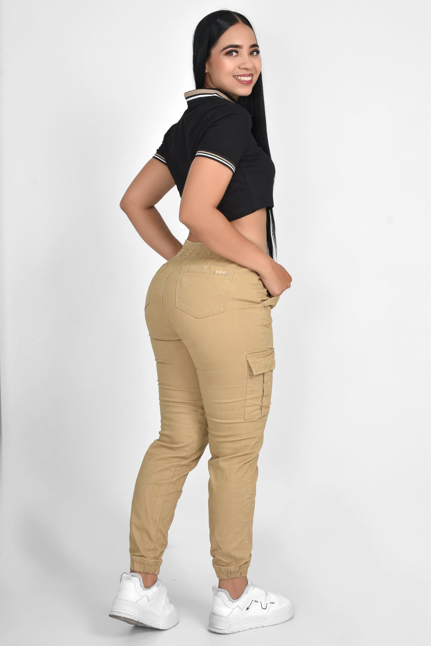 JOGGER DAMA CAQUI OSCURO - REF 40049